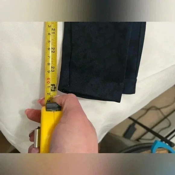 Spanx Blue Printed Leggings Size Small - Picture 8 of 9